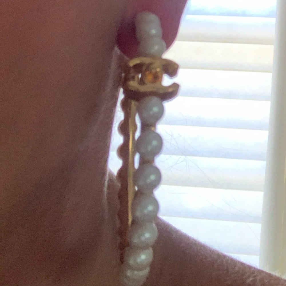 Chanel pearl hoops. - Picture 9 of 9